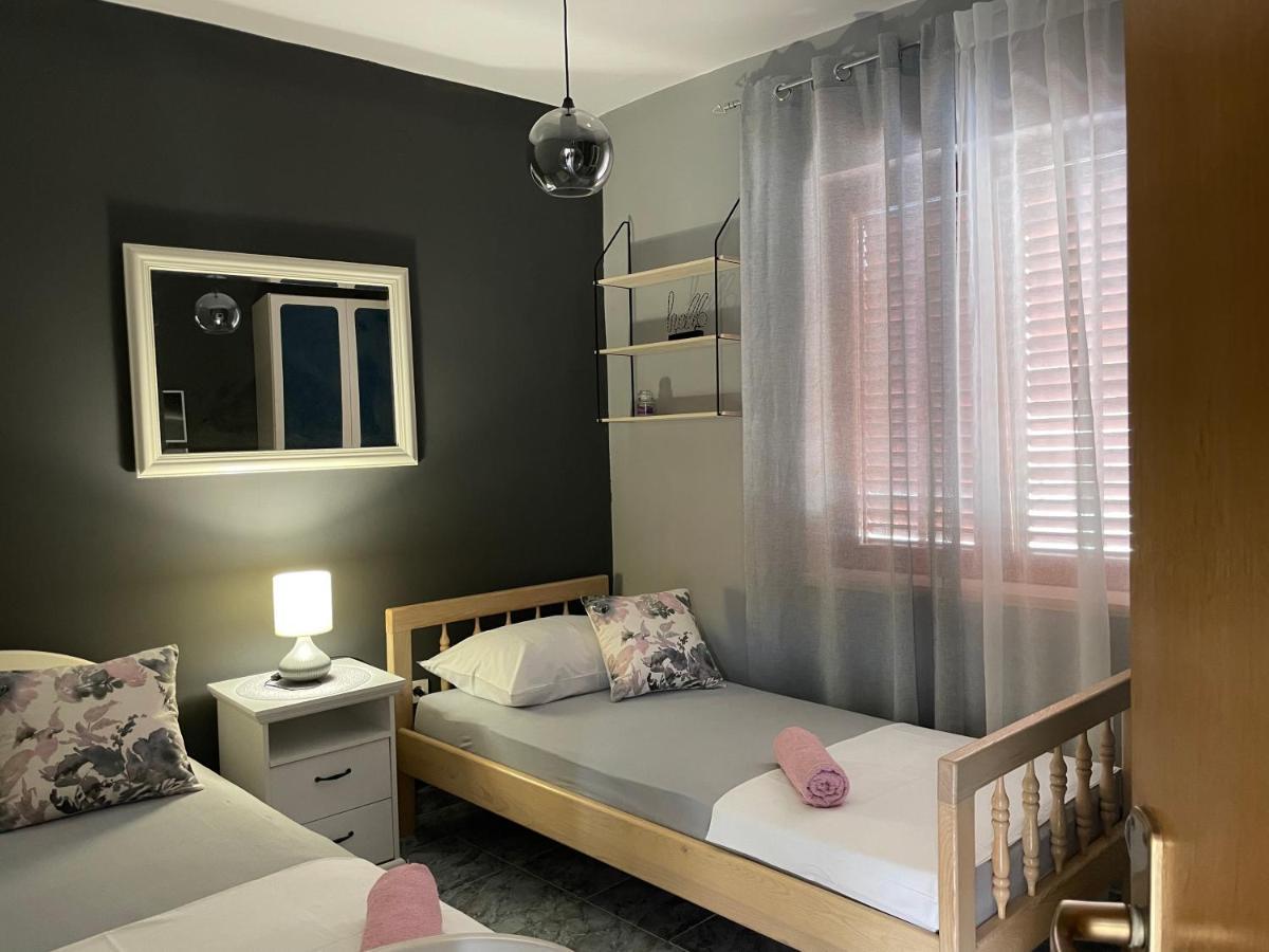 Apartmani Meri Jezera Bagian luar foto