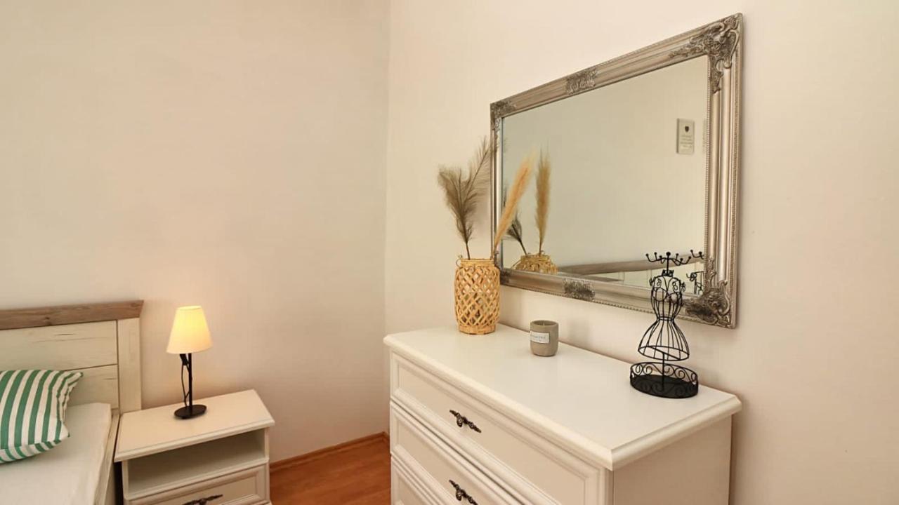 Apartmani Meri Jezera Bagian luar foto