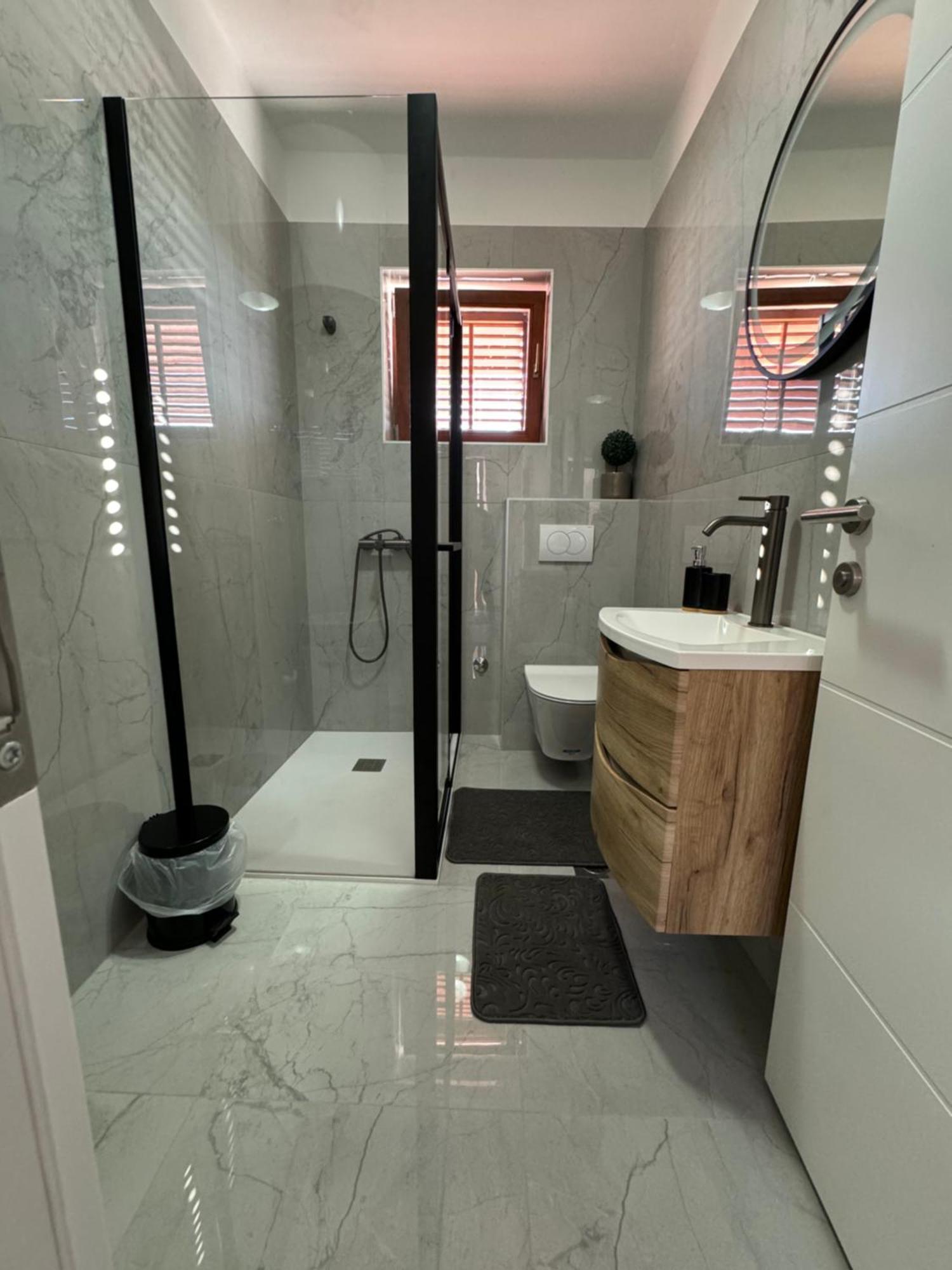 Apartmani Meri Jezera Bagian luar foto